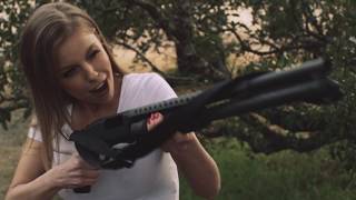 Girls Guns and Blood előzetes