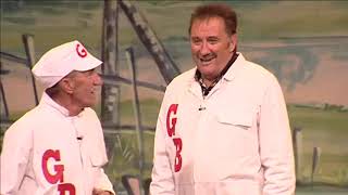 The Chuckle Brothers in Spooky Goings On Live előzetes